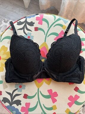 aerie Black Lace Push-Up Bra with Scallop Detail